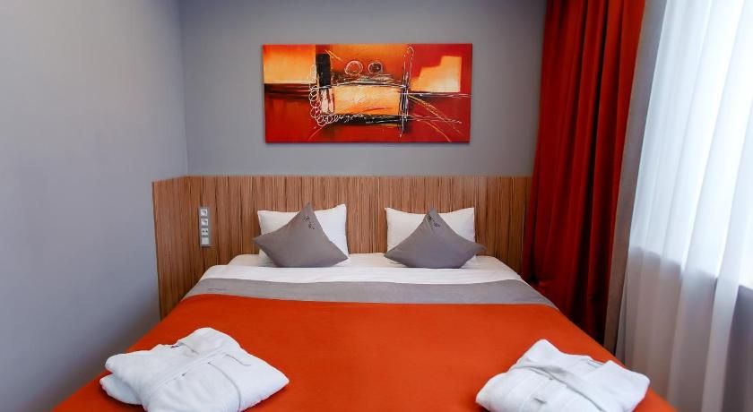 undefined Mildom Premium Hotel 8