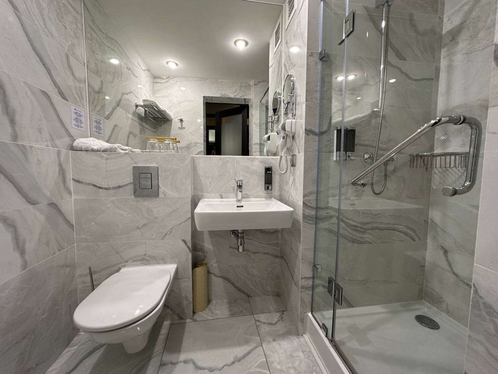 Best Western Plus Astana Standard Room, 2 Twin Beds, Non Smoking 5