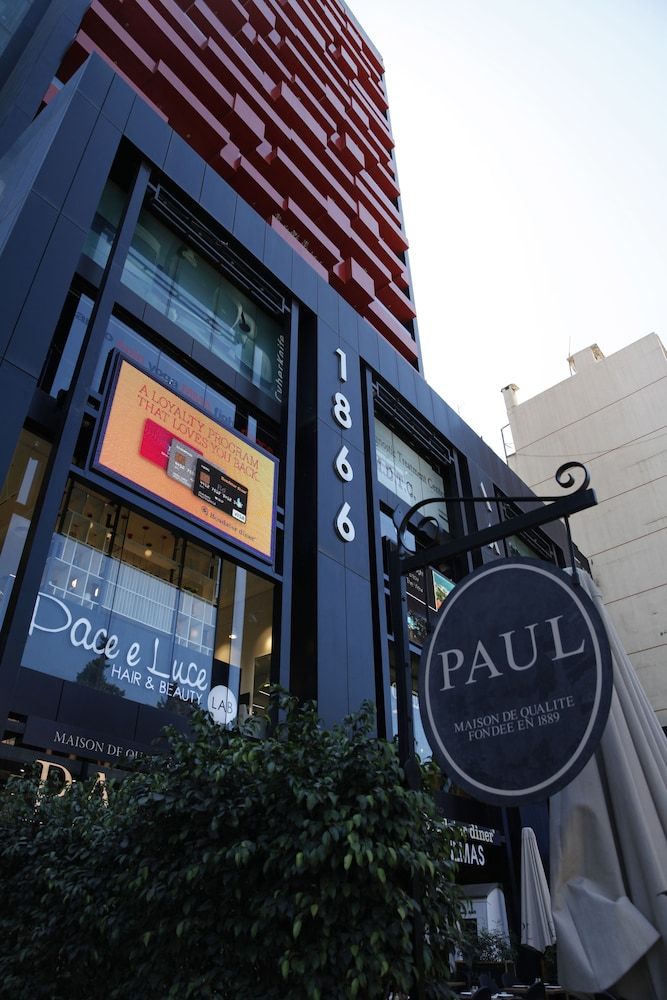 undefined 1866 Court & Suites 7