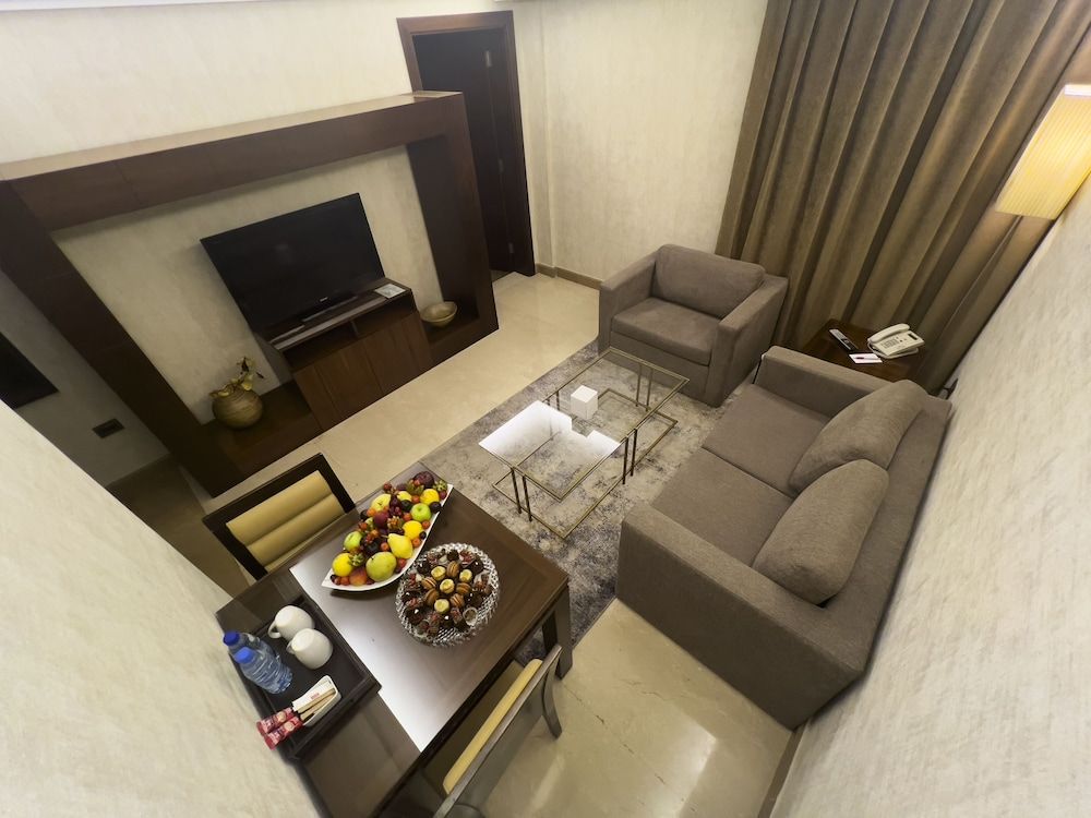 undefined Lancaster Suites Raouche 9