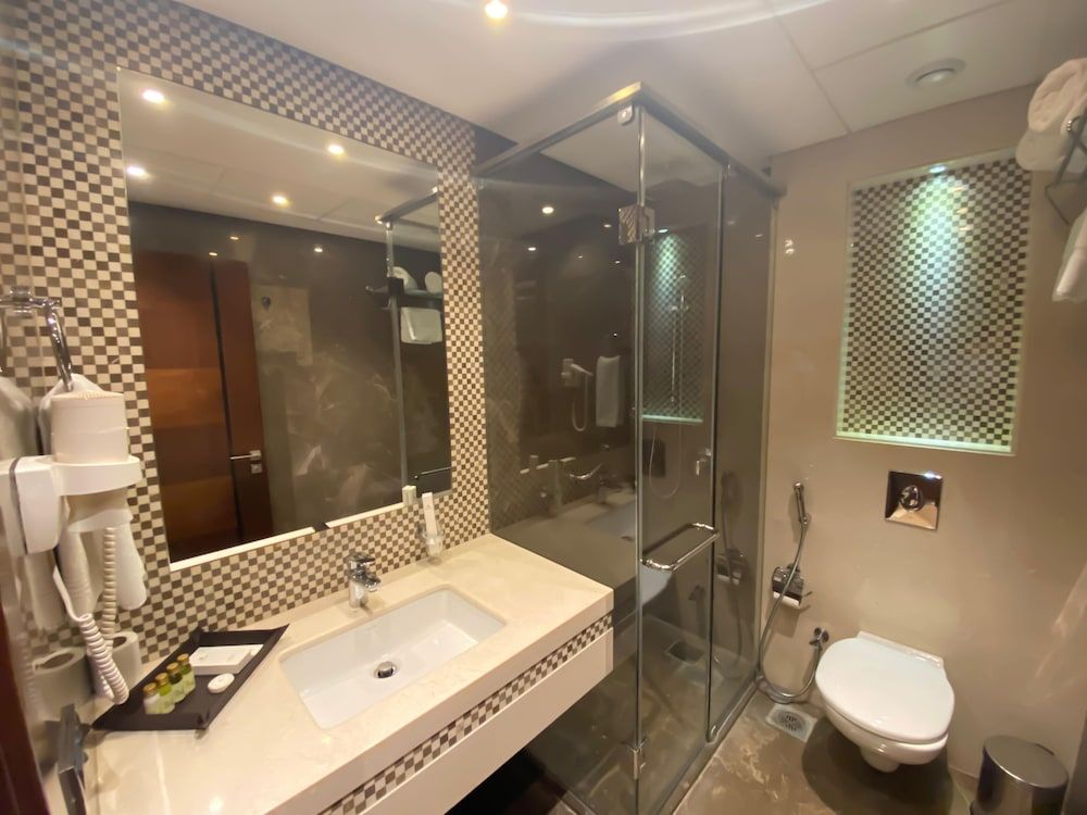 undefined Lancaster Suites Raouche 8