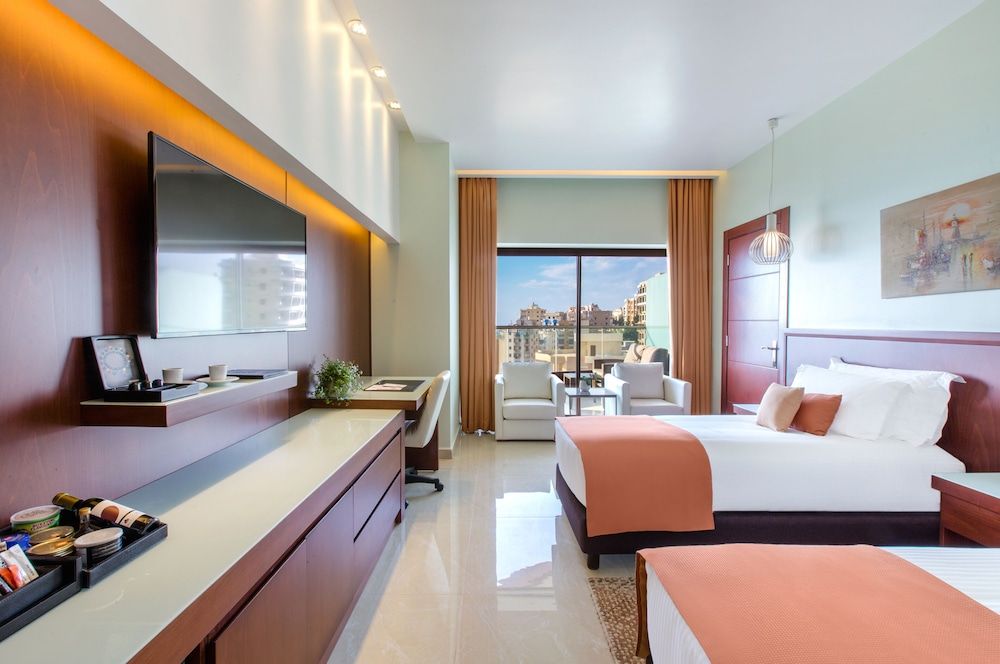 BURJ on BAY Hotel Deluxe Twin Room, 2 Twin Beds, Pool Access