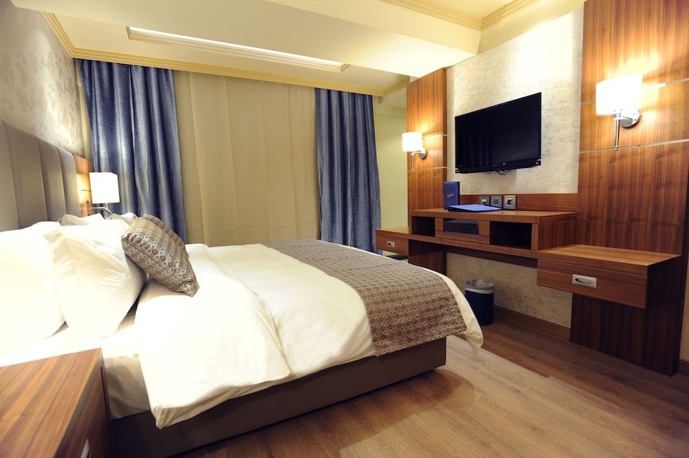 undefined Gems Hotel 4