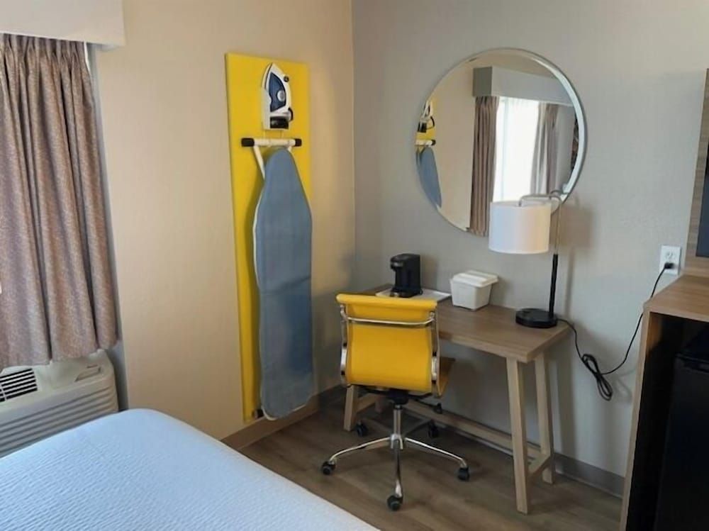 Studio Suite, 1 Queen Bed, Non Smoking