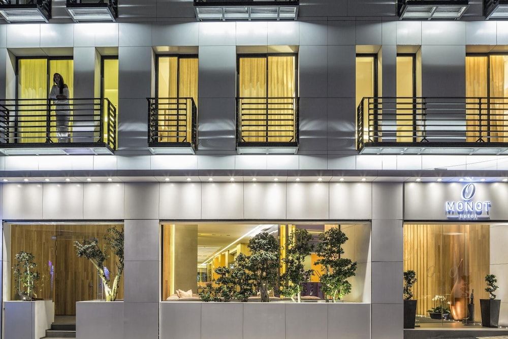 undefined O Monot Hotel 7