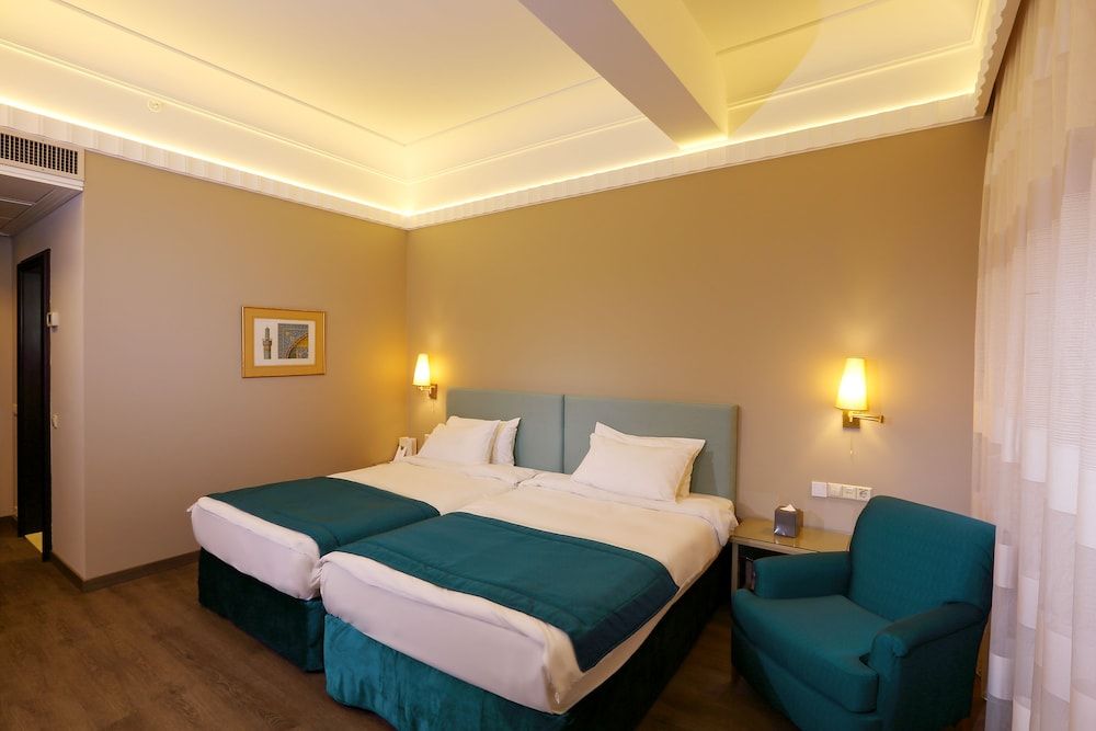 Warwick Palm Beach Hotel Premium Twin Room 2