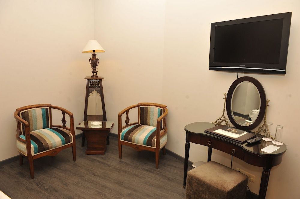 Warwick Palm Beach Hotel Premium Twin Room 4