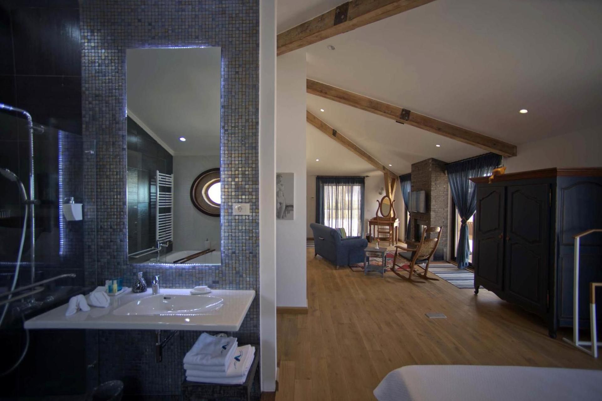 Suite with Sea View