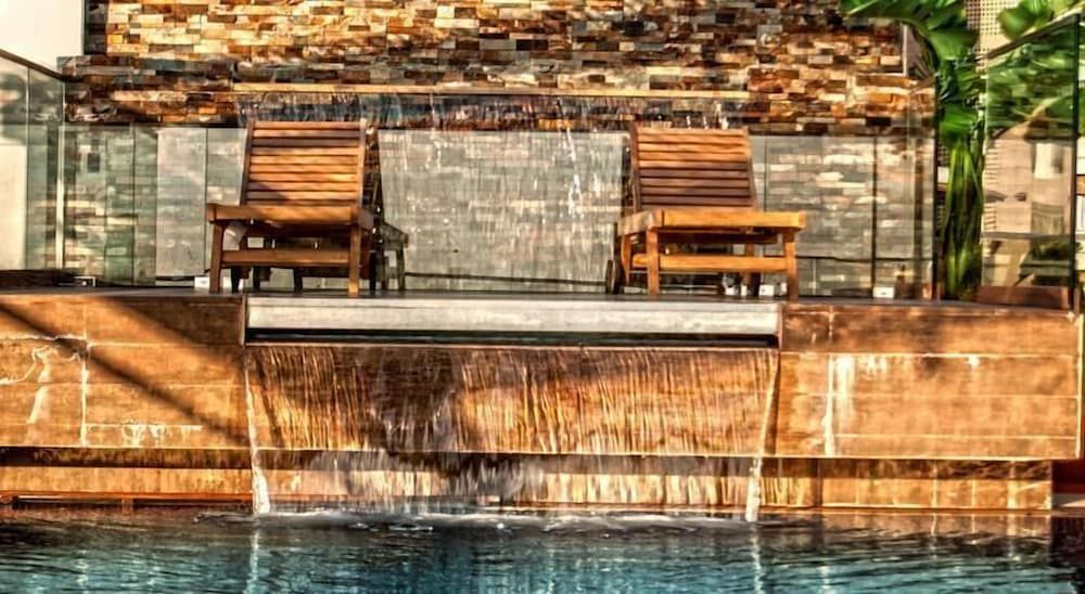 Elite Hotel & Spa Deluxe Room 6