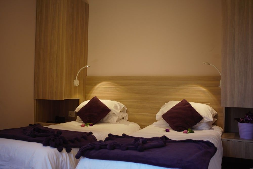 HOtello Guest Suites Superior Suite 6