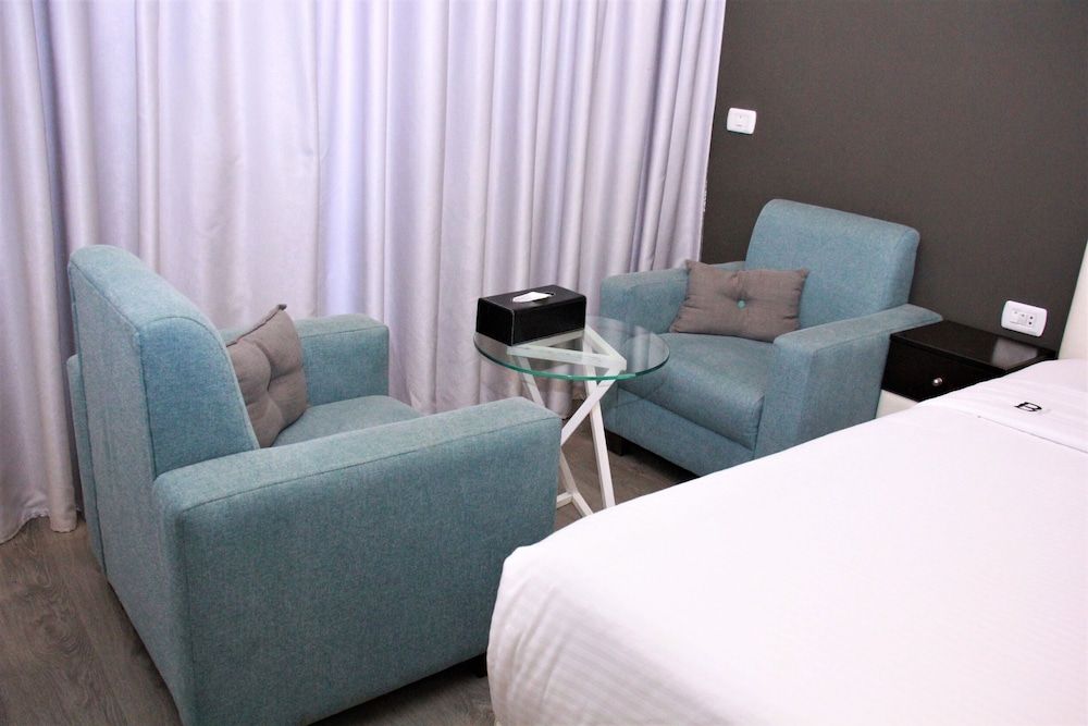 Beverly Hotel Beirut Deluxe Twin Room, 2 Twin Beds, City View 12