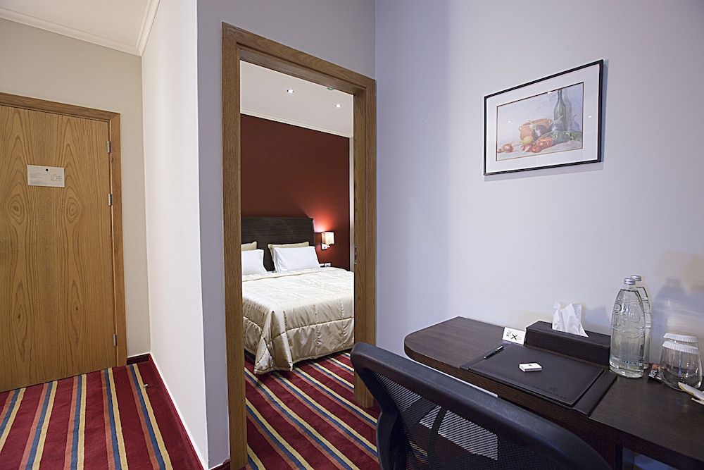 undefined The J Hotel & Spa 10