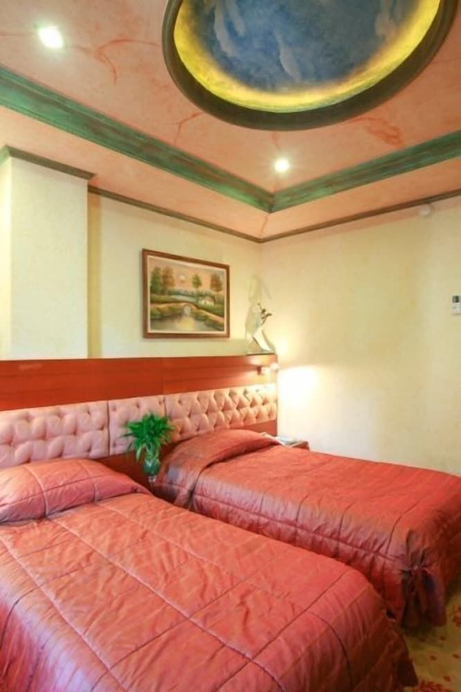 undefined Duroy Hotel 7