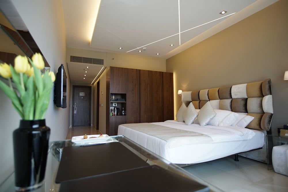 undefined Royal Tulip Achrafieh 8