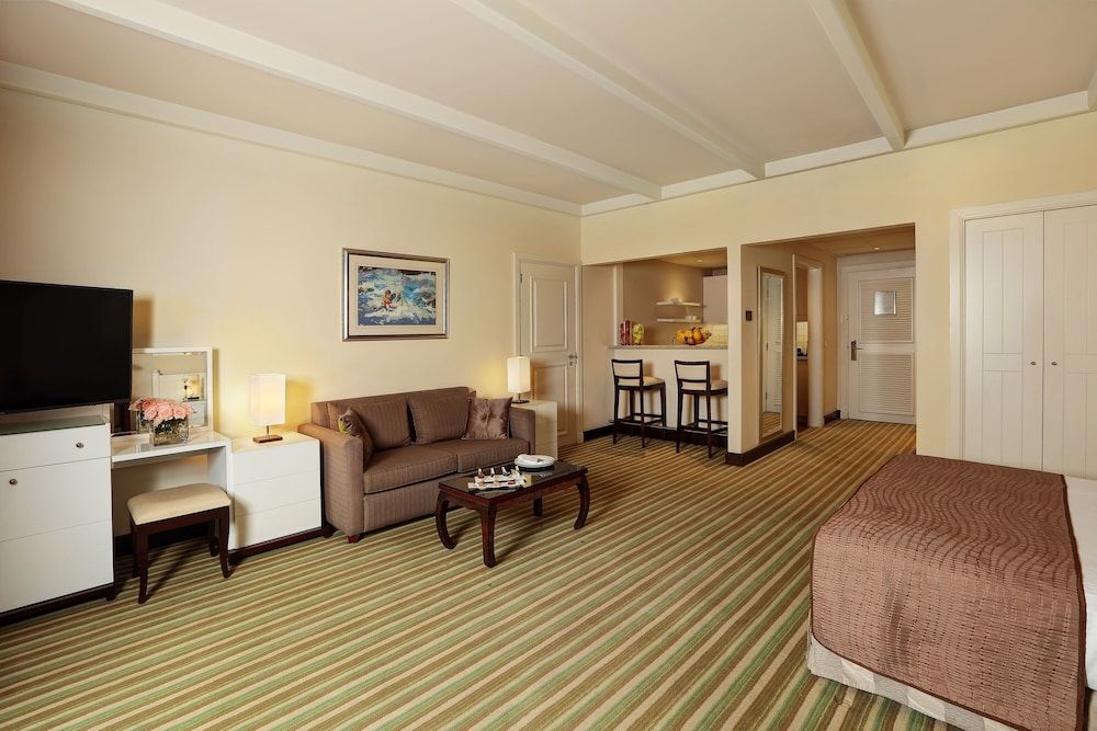 Le Royal Hotel - Beirut Standard Room, 1 Queen Bed 5
