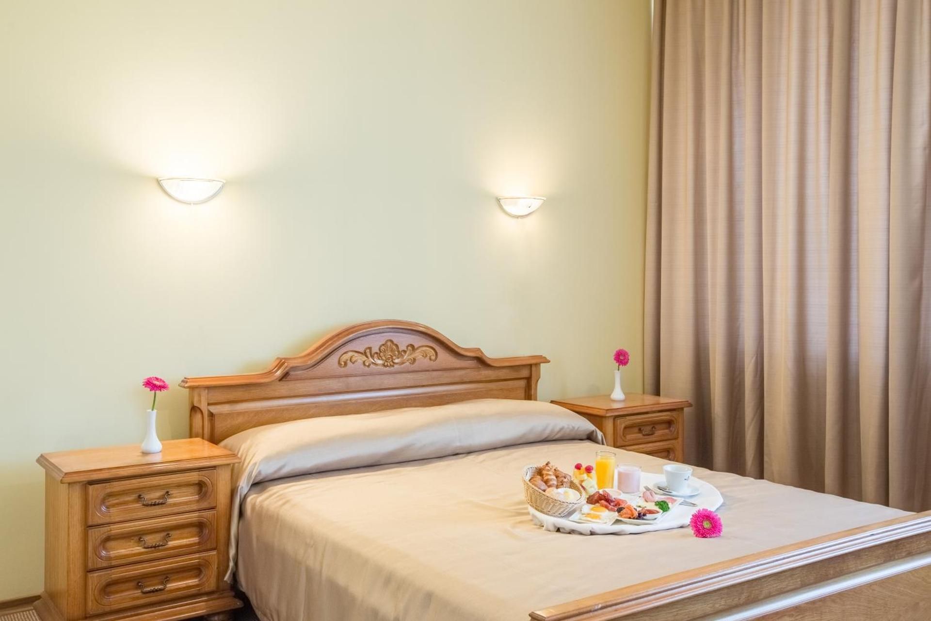 Suite with Two Balconies with Spa Access