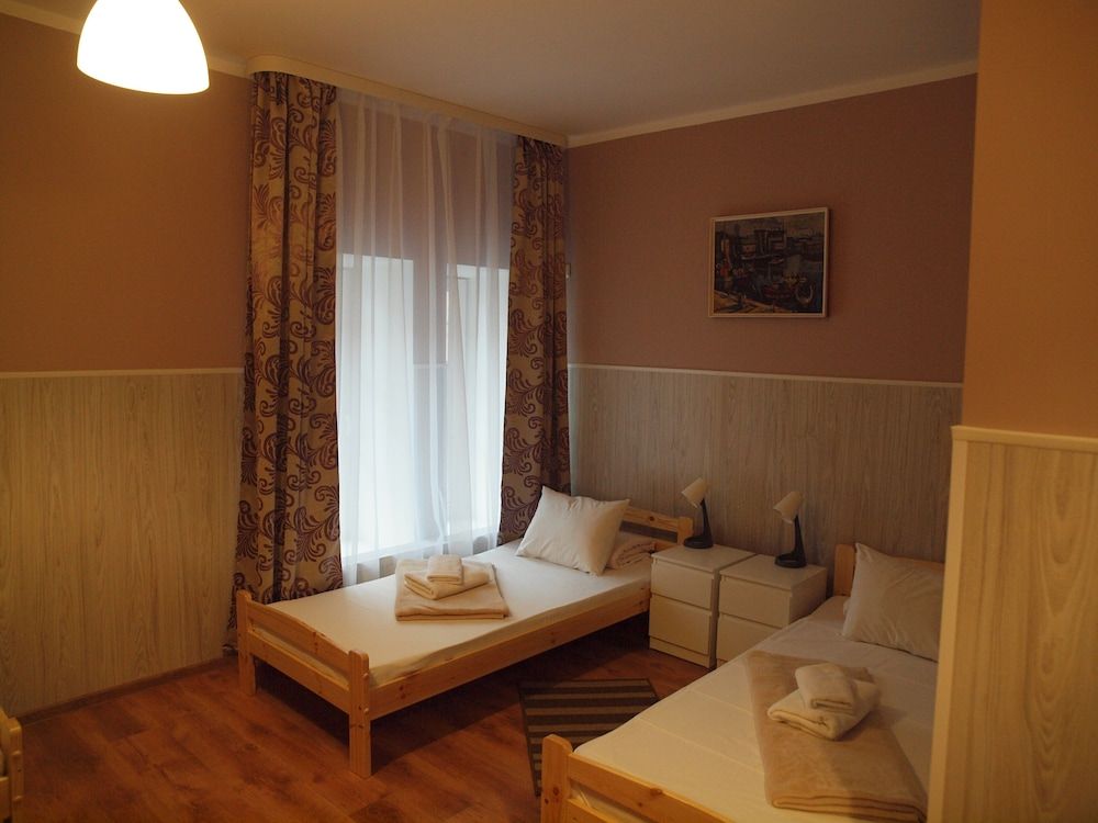 Basic Twin Room