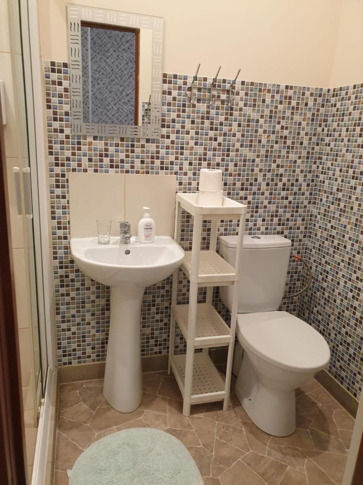 City Westa Hotel Budget Twin Room 3