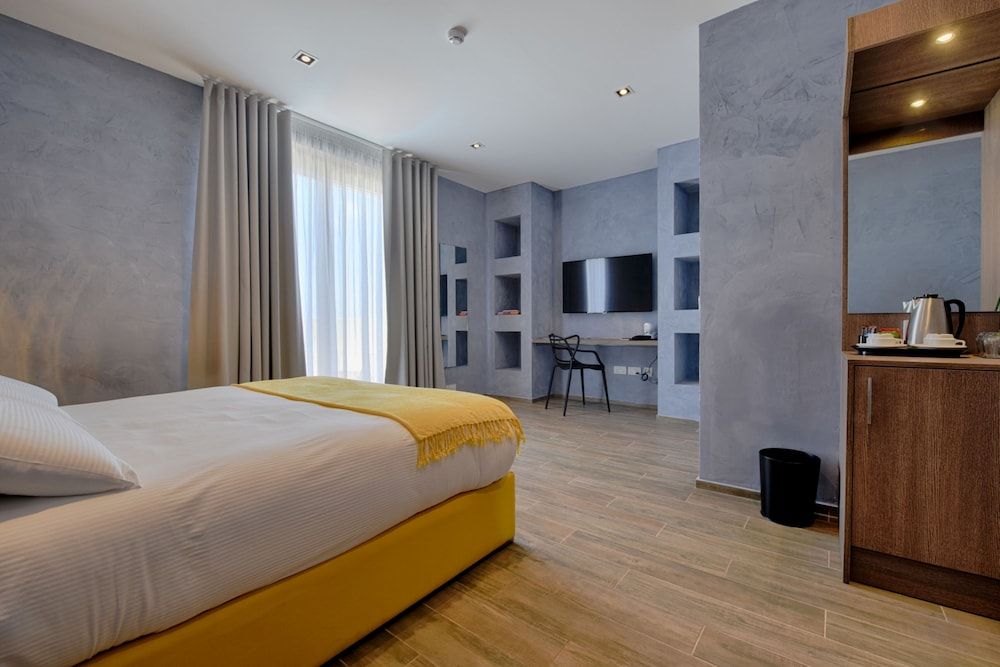 Quaint Boutique Hotel Xewkija Penthouse Suite