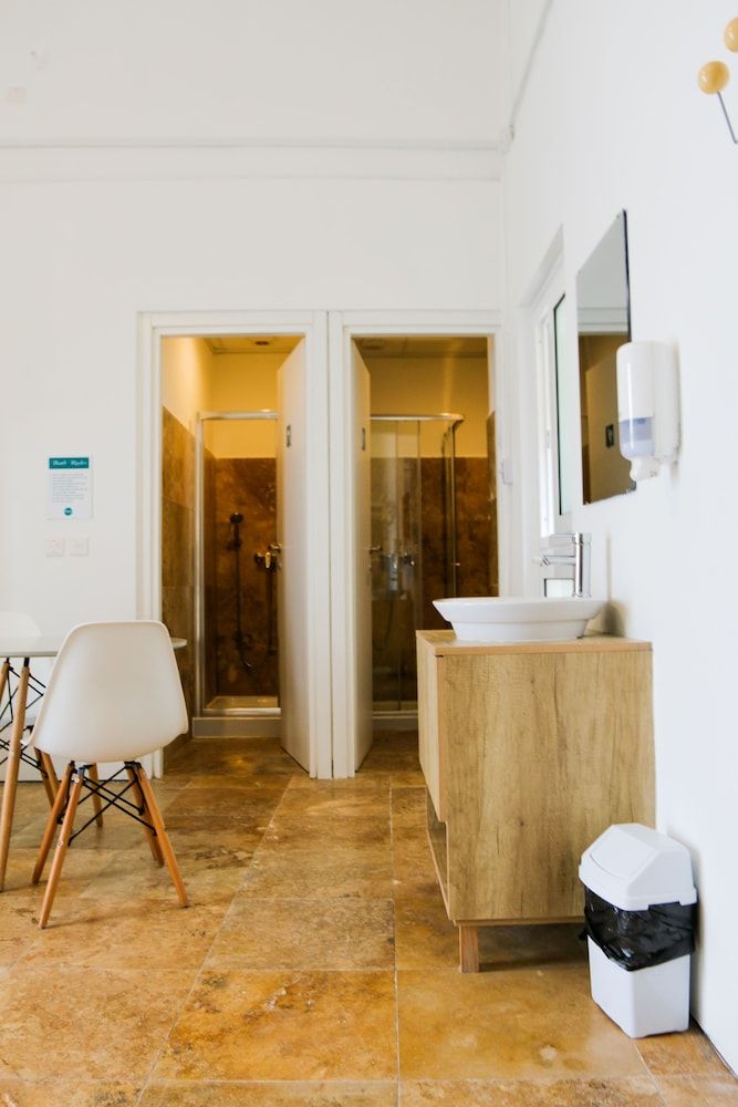 Shared Dormitory, Mixed Dorm (6 beds)