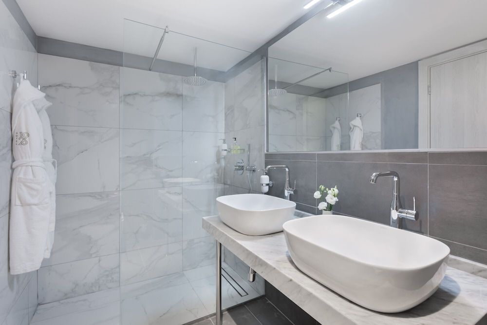 1926 Le Soleil Hotel & SPA Sunny's Suite with Sea View 5