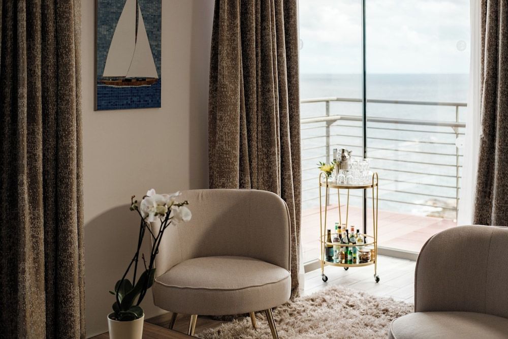 1926 Le Soleil Hotel & SPA Sunny's Suite with Sea View 6