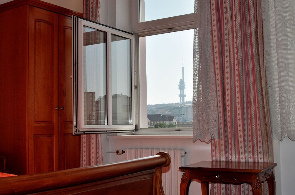 Opera Hotel Standard Double or Twin Room 6