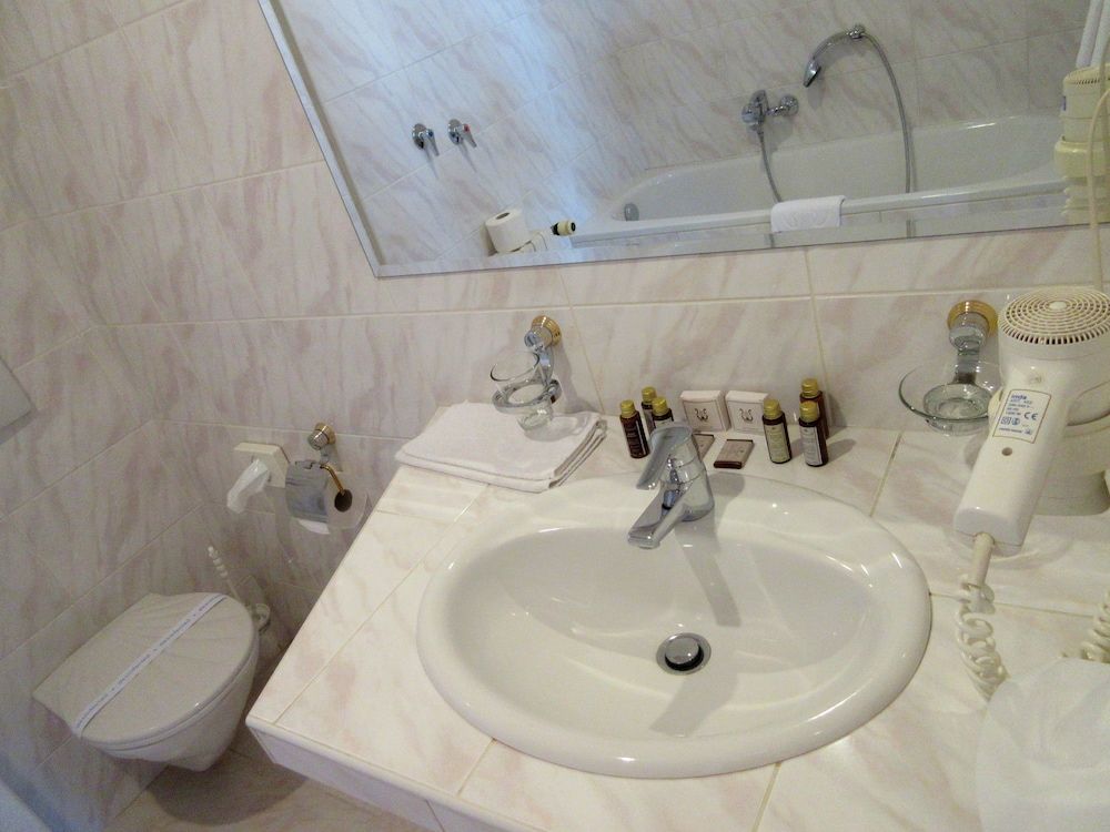 Opera Hotel Standard Double or Twin Room 9