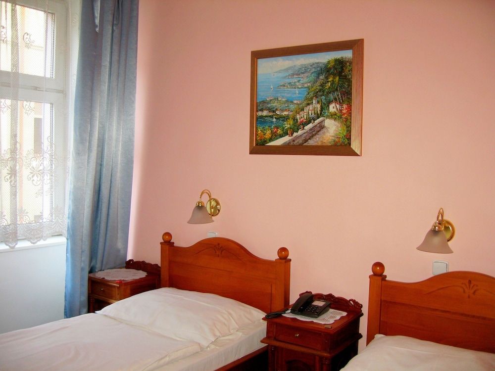 Opera Hotel Standard Double or Twin Room 10