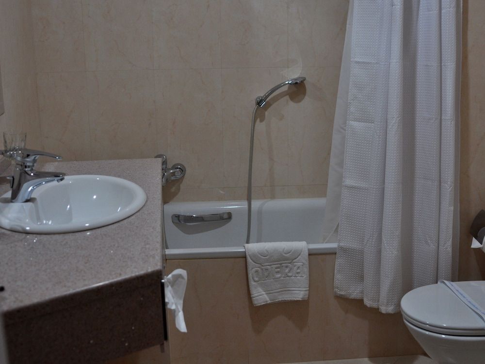 Opera Hotel Standard Double or Twin Room 8