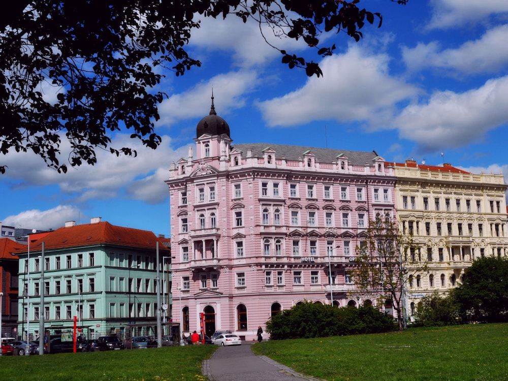 undefined Opera Hotel 8