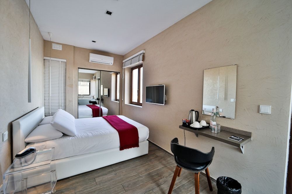Penthouse Suite