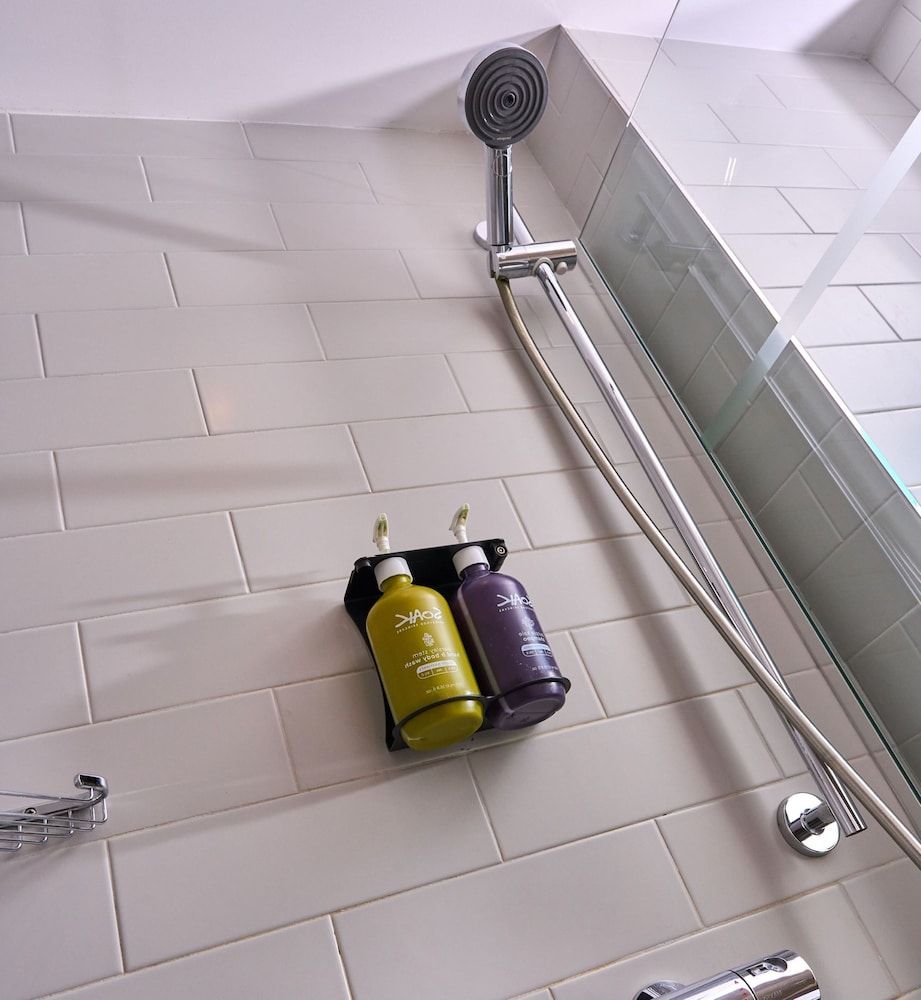 Suite, Multiple Beds, Pool Access (Free Breakfast)