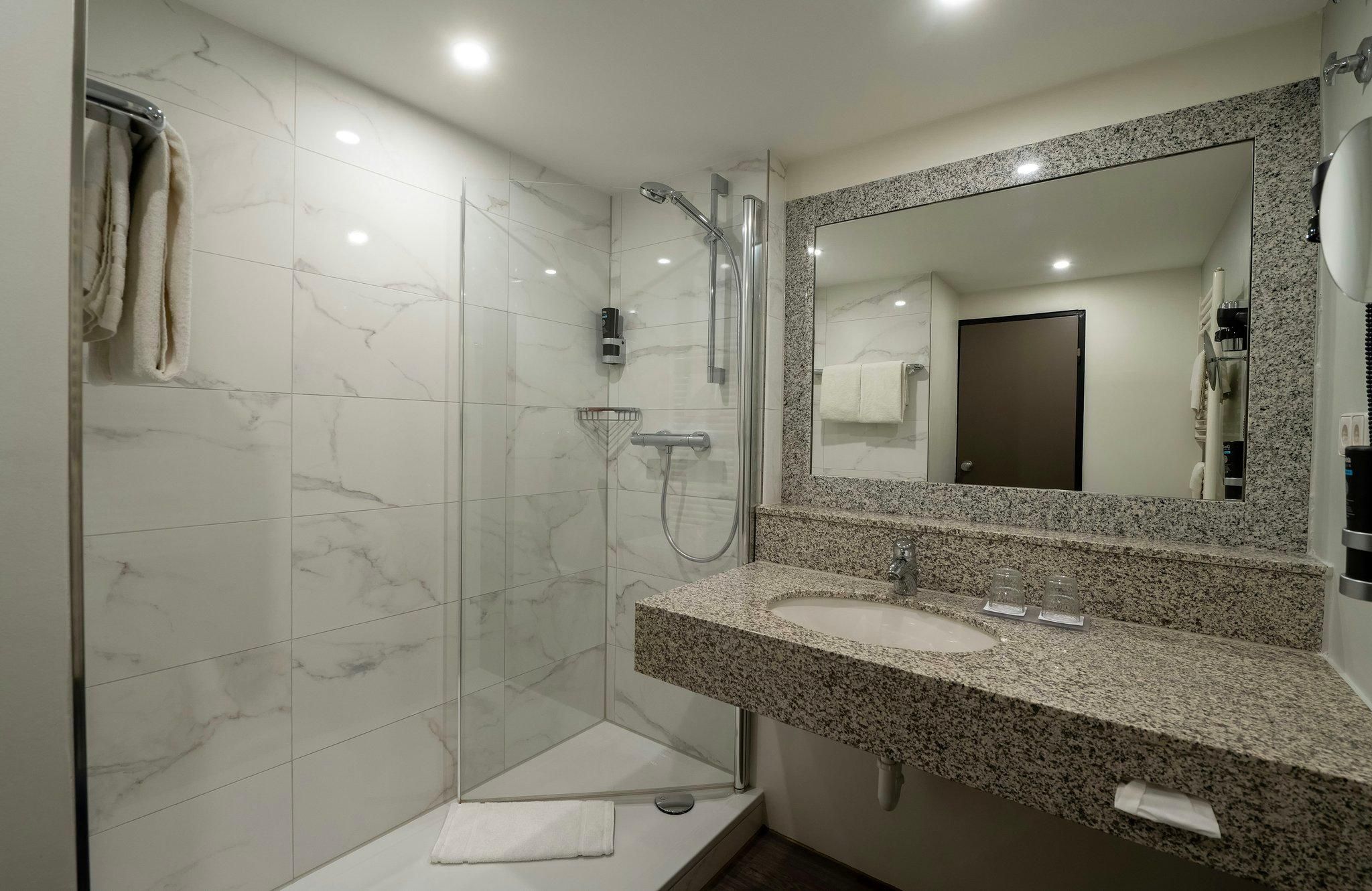 Leonardo Hotel Hannover Comfort Room 3