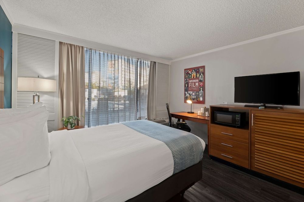 Best Western Orlando Gateway Hotel Standard Room, 1 Queen Bed, Accessible, Non Smoking (1st Floor)