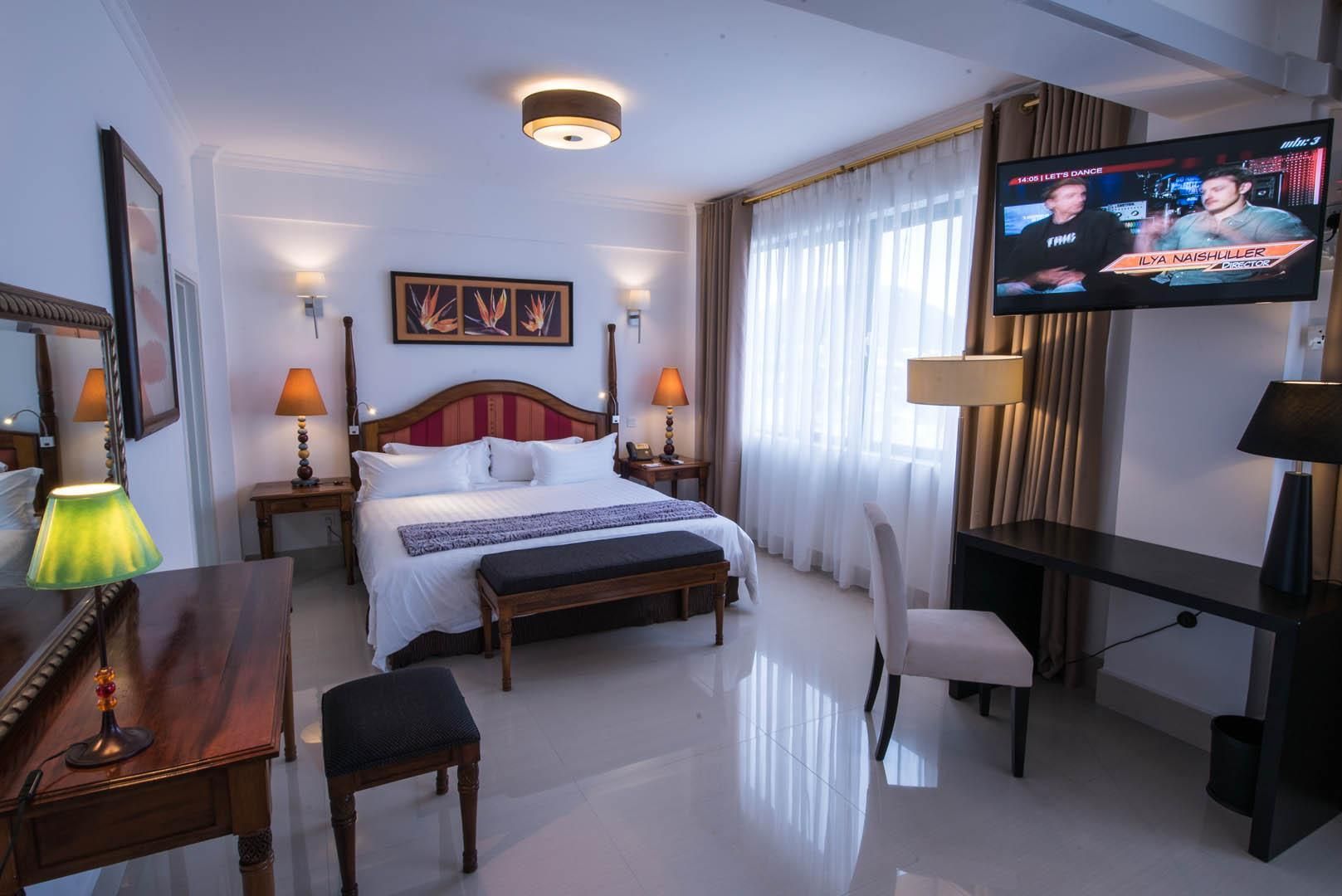 Palms Hotel Superior Room 5