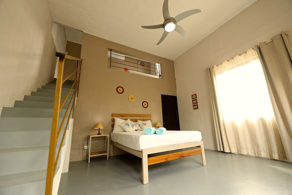 EvaZion Family Room 2