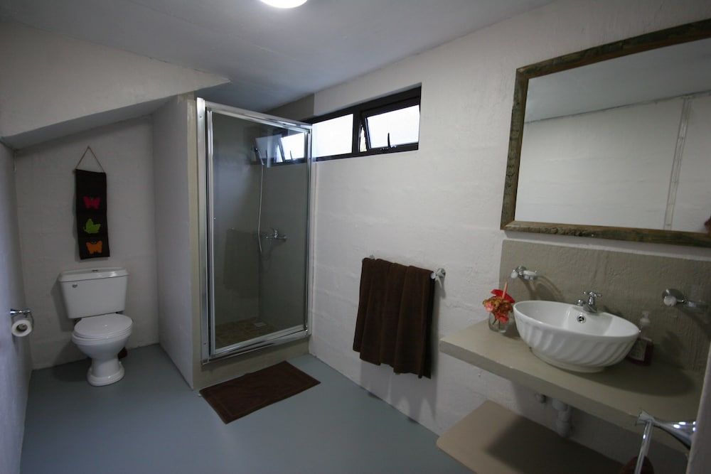 EvaZion Standard Double Room 4