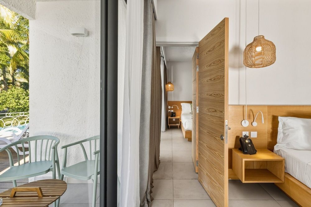 Coral Azur Beach Resort Two-Bedroom Suite with Terrace & Jacuzzi 14