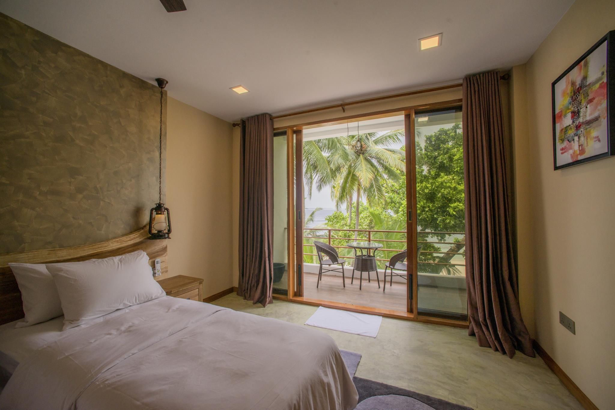 Deluxe Double Room with Balcony and Sea View