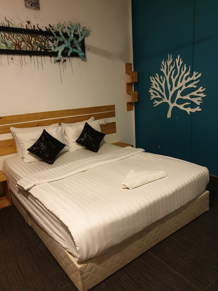 Seven Corals Deluxe Room, 1 King Bed 9