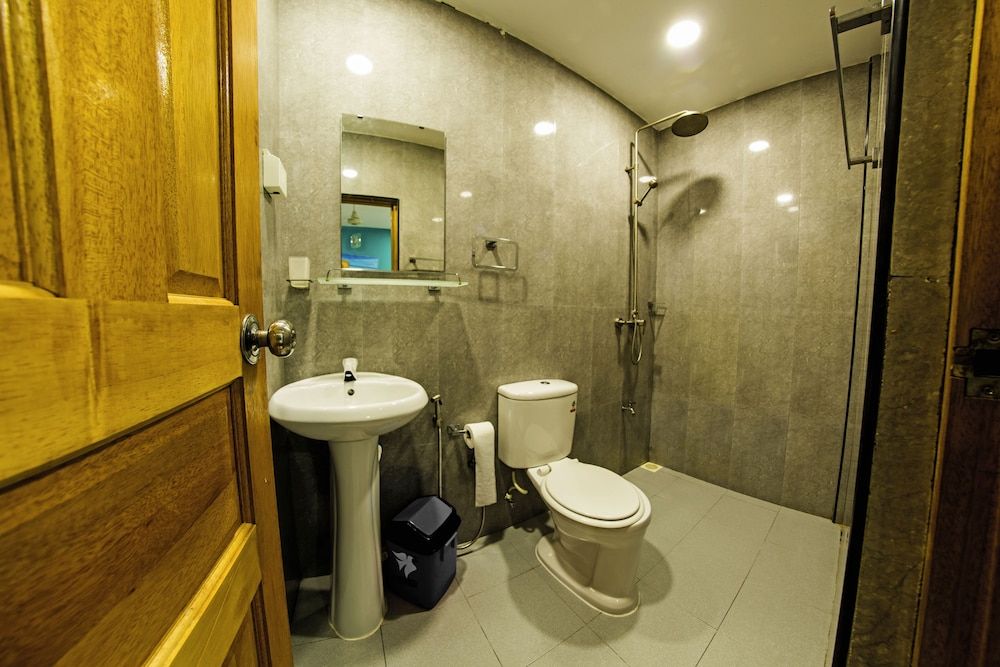 Seven Corals Deluxe Room, 1 King Bed 14