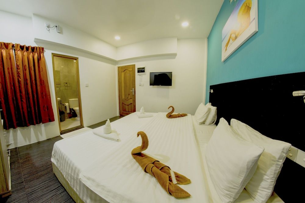 Seven Corals Deluxe Room, 1 King Bed 3