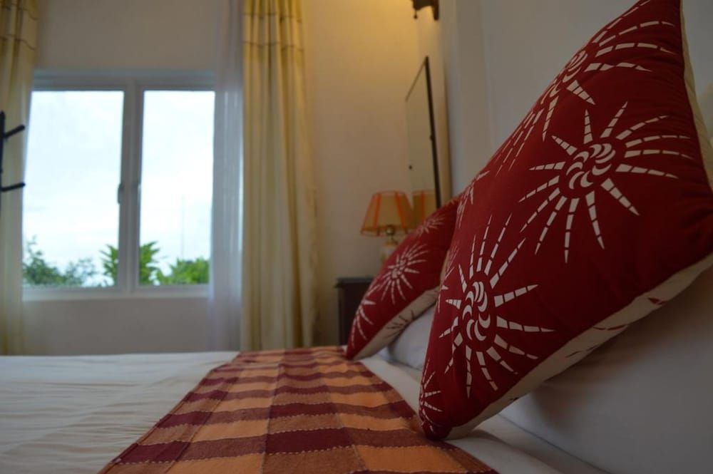 undefined Sunshine View 6