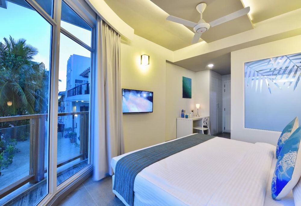 Premier Sunrise Sea View with Balcony