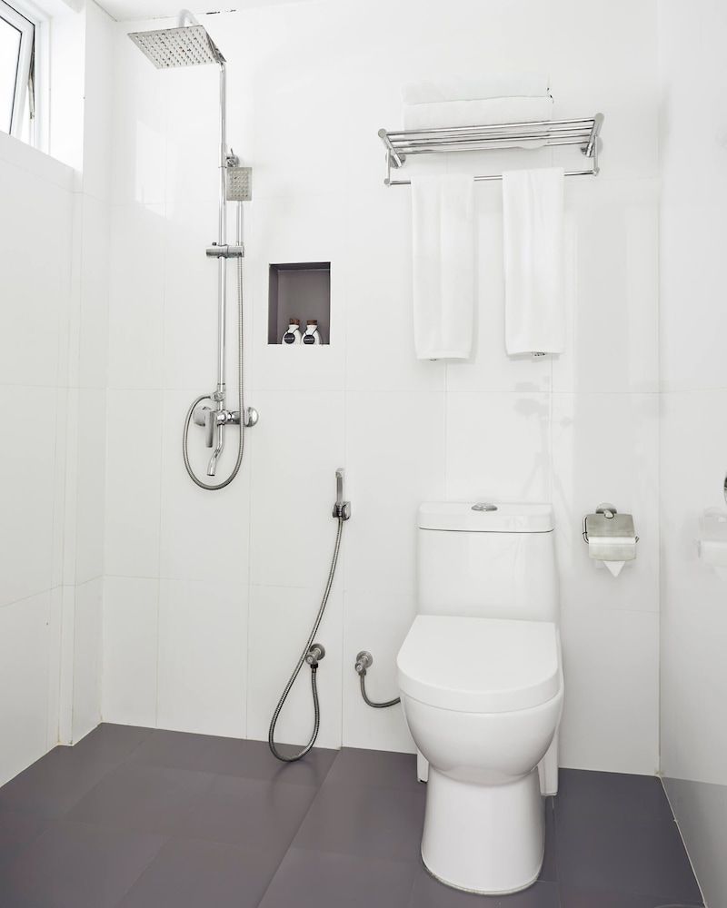 Bliss Dhigurah Compact Room 6