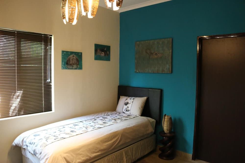 Ijaba Lodge Family Room 3