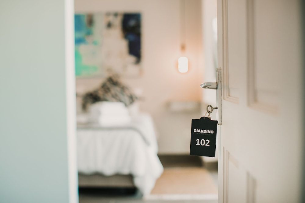 Giardino Boutique Hotel Family Suite, 2 Bedrooms, Poolside 7