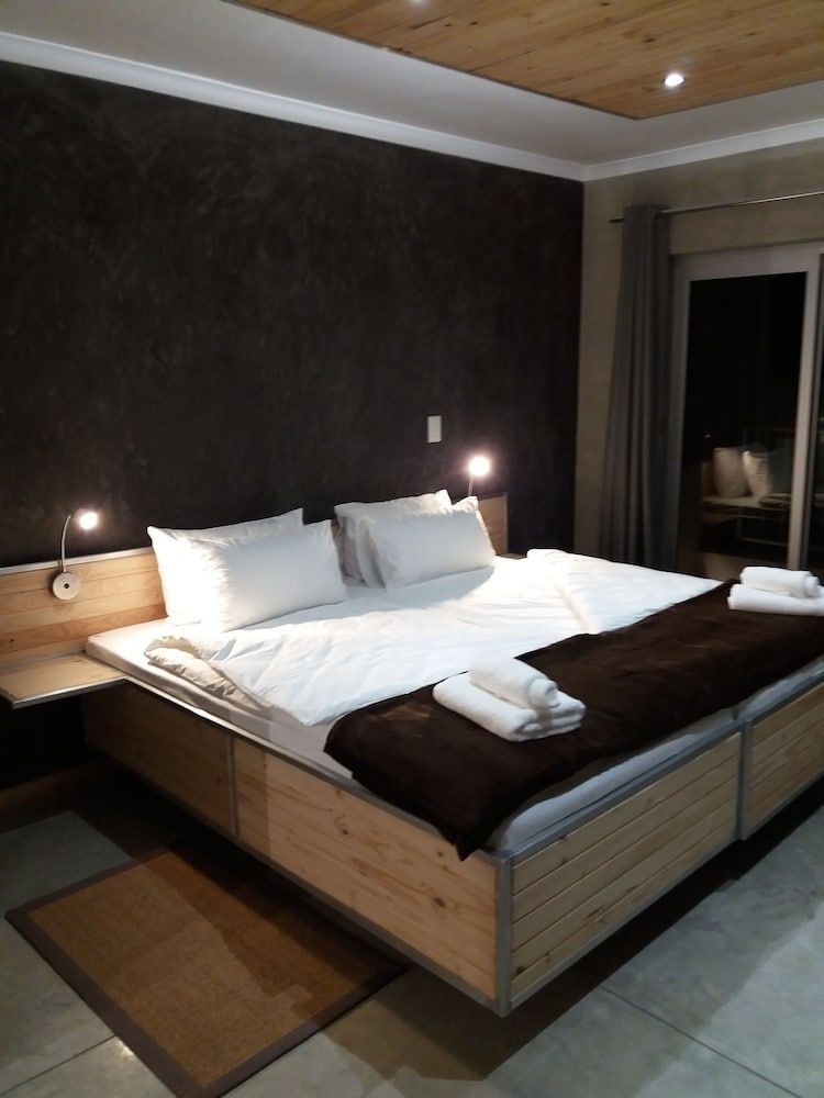 Hotel A La Mer Deluxe Twin Room, Non Smoking, Partial Ocean View 2