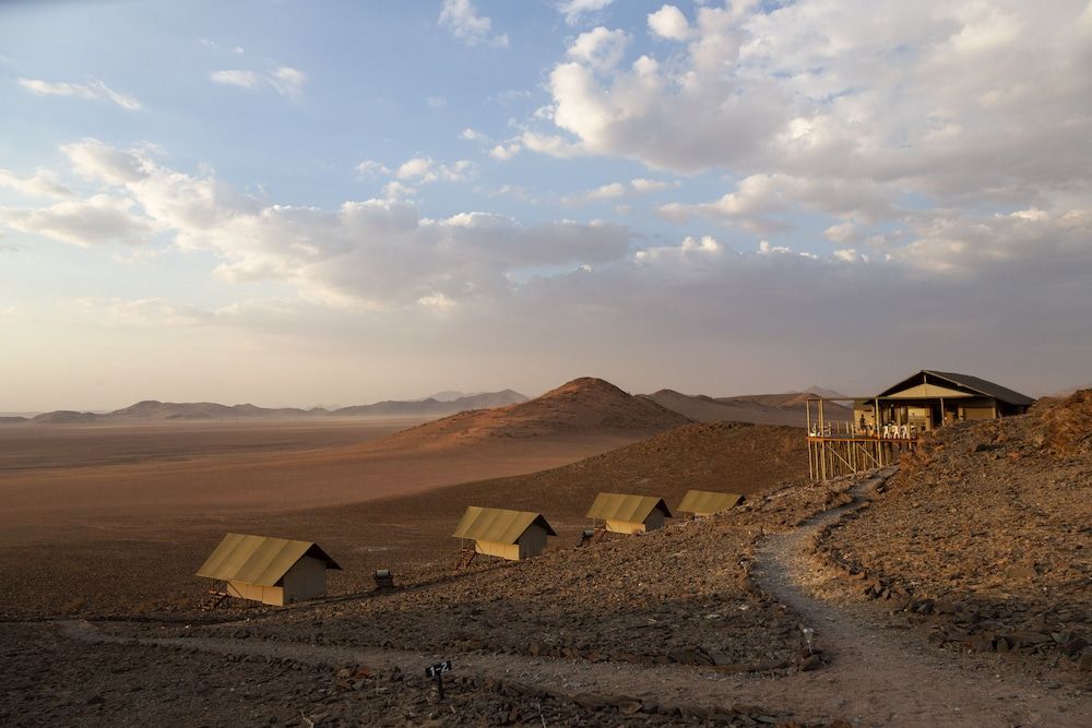 Kanaan N/a'an ku sê Desert Retreat Luxury Tent, 1 Bedroom, Terrace, Mountain View 7